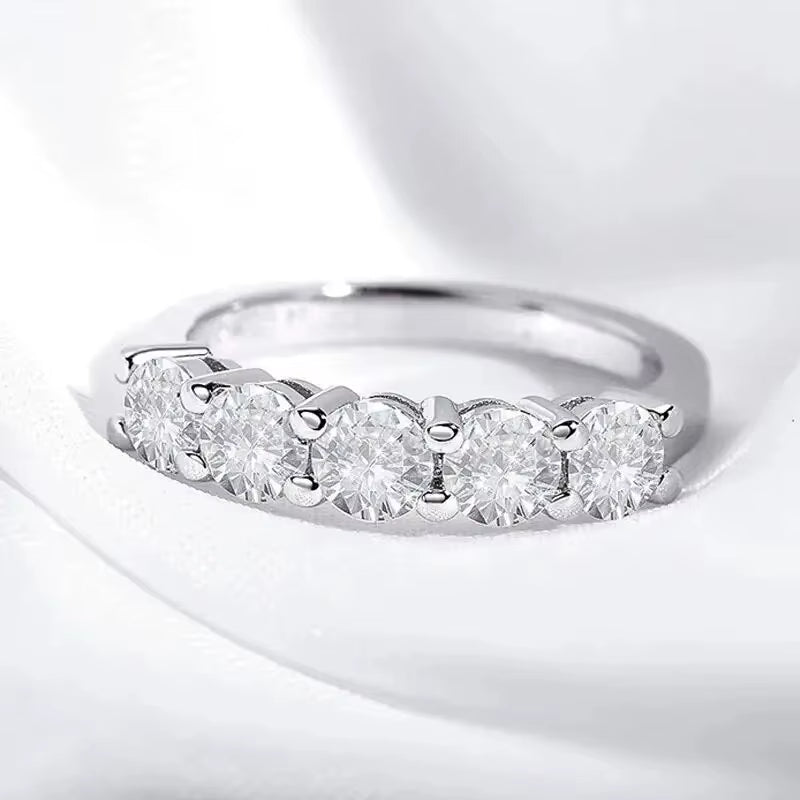 Anillo de Moissanita 1.5CT en Plata 925 | Estilo Diamante, Color D